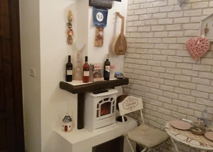 Couette-café La Maison Del Borgo Antico 3*