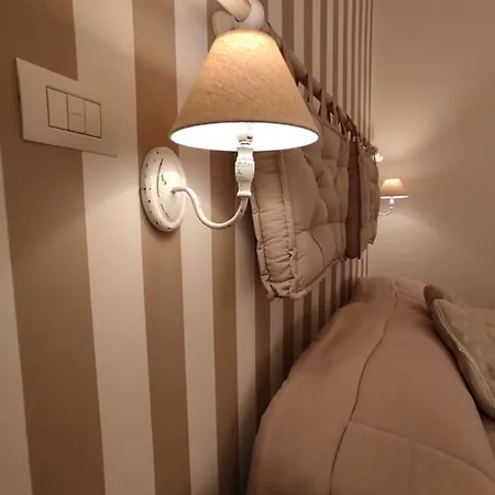 Bed & Breakfast La Maison Del Borgo Antico Bari