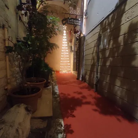 La Maison Del Borgo Antico Bed & Breakfast *