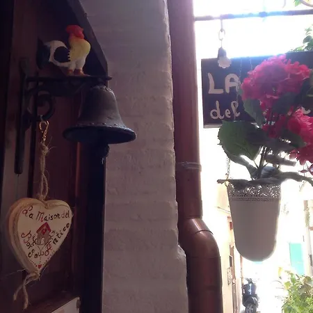 La Maison Del Borgo Antico לינה וארוחת בוקר