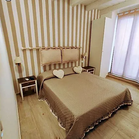 Panzió La Maison Del Borgo Antico Bari