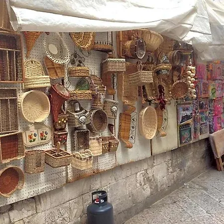 לינה וארוחת בוקר La Maison Del Borgo Antico בארי