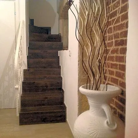 La Maison Del Borgo Antico 3* Bari