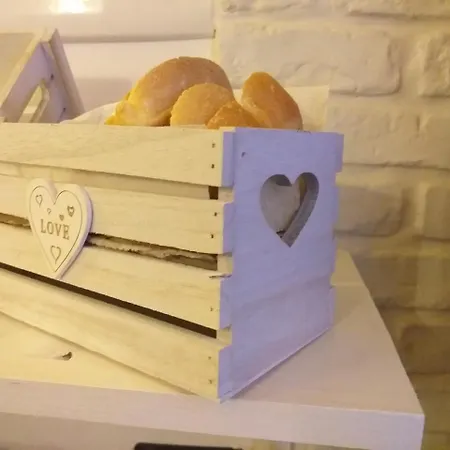 Oda ve Kahvaltı La Maison Del Borgo Antico Bari