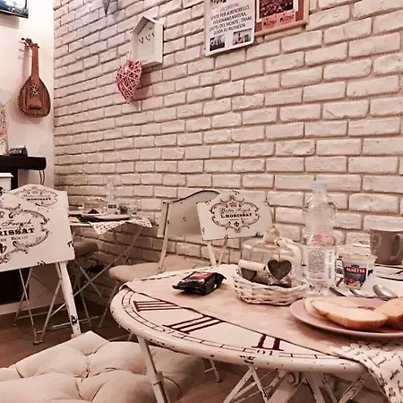 La Maison Del Borgo Antico 3* בארי